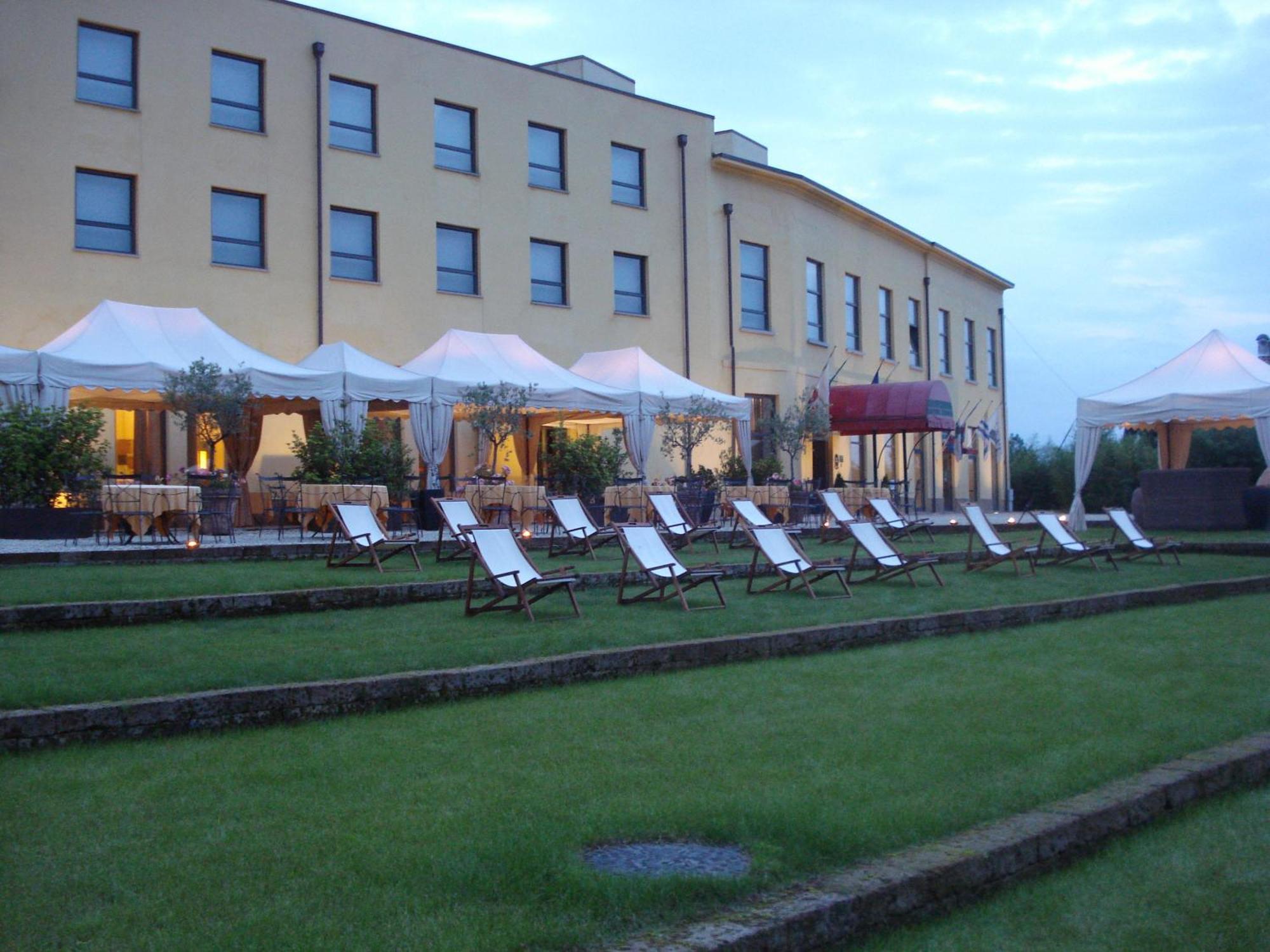 Hotel Barrage Pinerolo Exterior photo